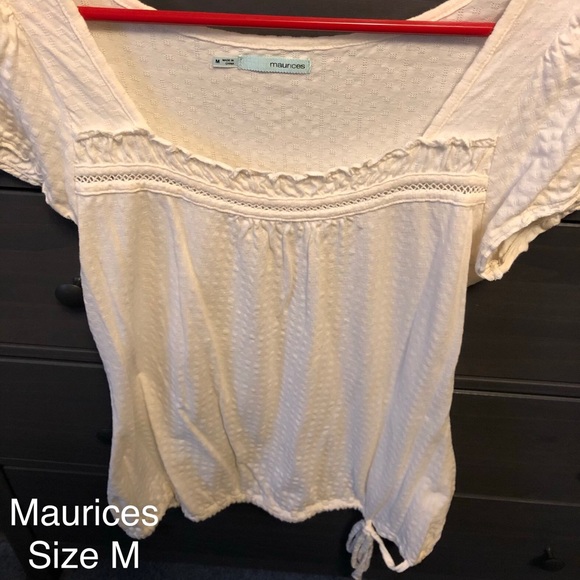 White top - Picture 1 of 1